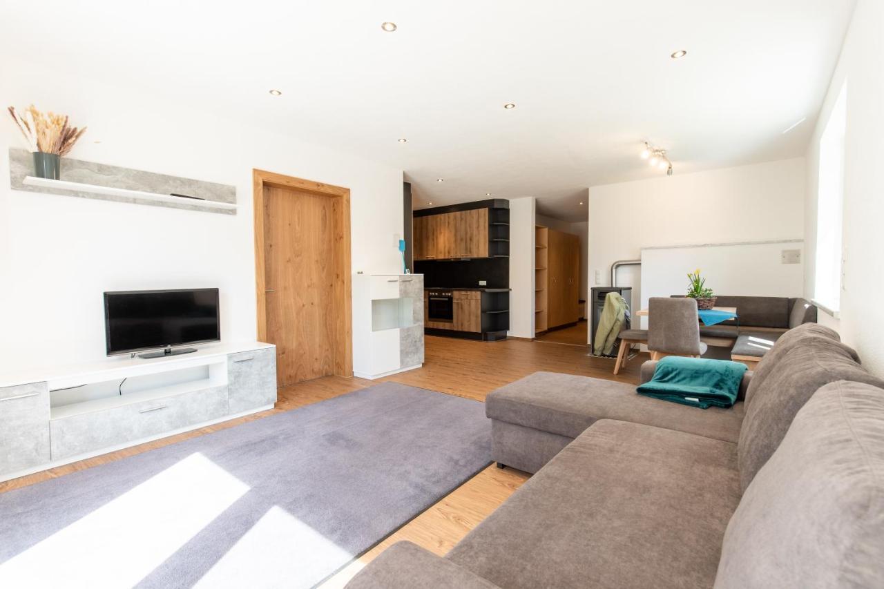 Ferienwohnung Pedit Tarrenz Exterior foto